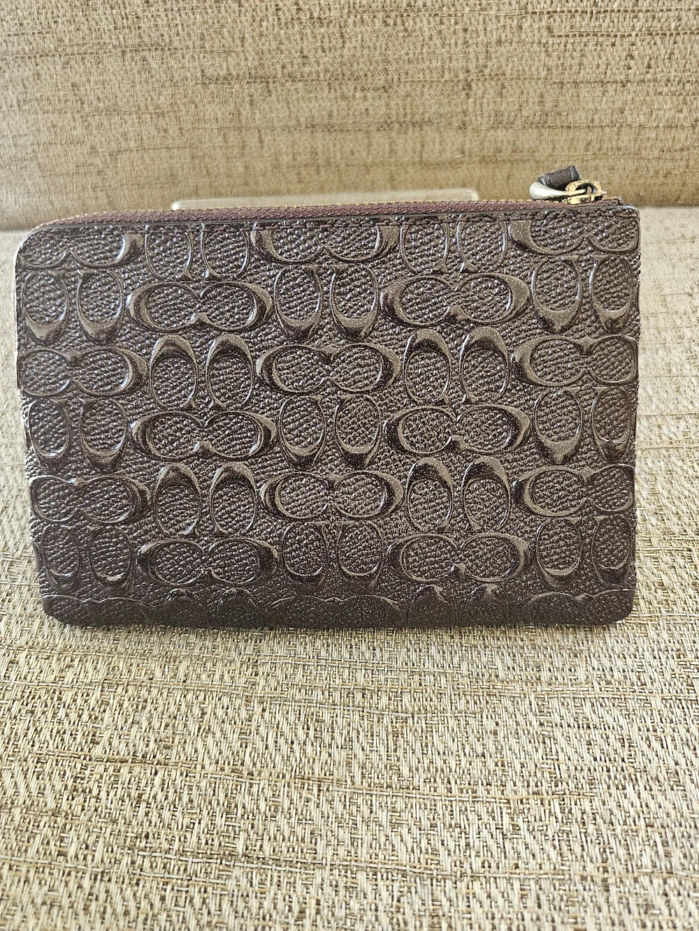 COACH Embossed Signature Wristlet in Dark Chocolate W Gold Tone Hardware Euc